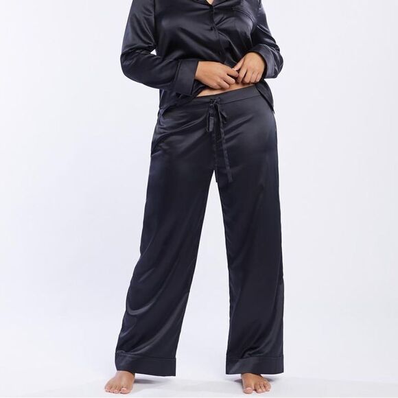 Savage X Fenty Satin Pajama Top and Bottoms Pants Set Black Caviar - Picture 1 of 11